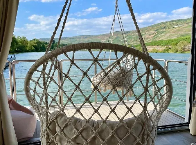 Botel Kl Moselboote - Hausboot Niara Bernkastel-Kues